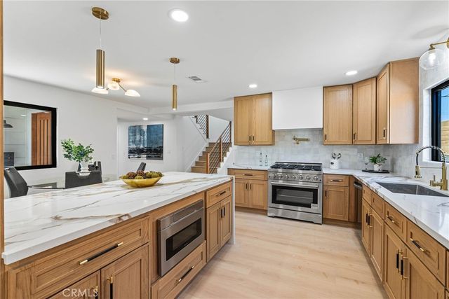 10321 Kamuela, Huntington Beach, CA 92646