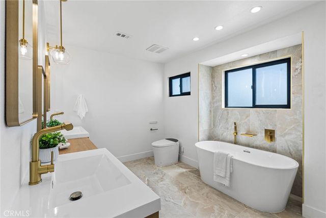 10321 Kamuela, Huntington Beach, CA 92646