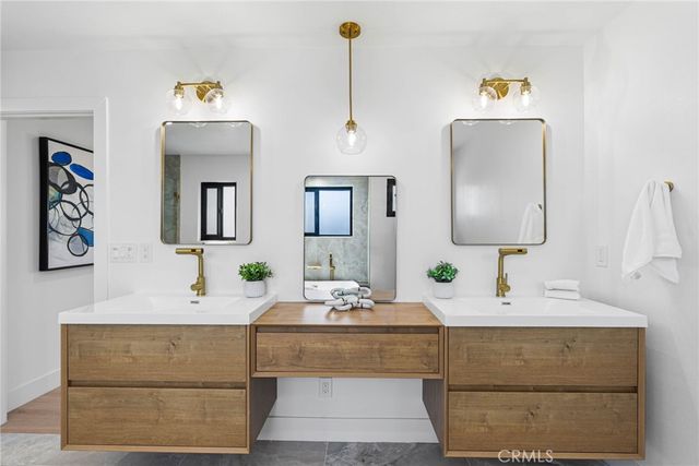 10321 Kamuela, Huntington Beach, CA 92646