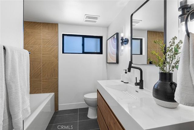 10321 Kamuela, Huntington Beach, CA 92646