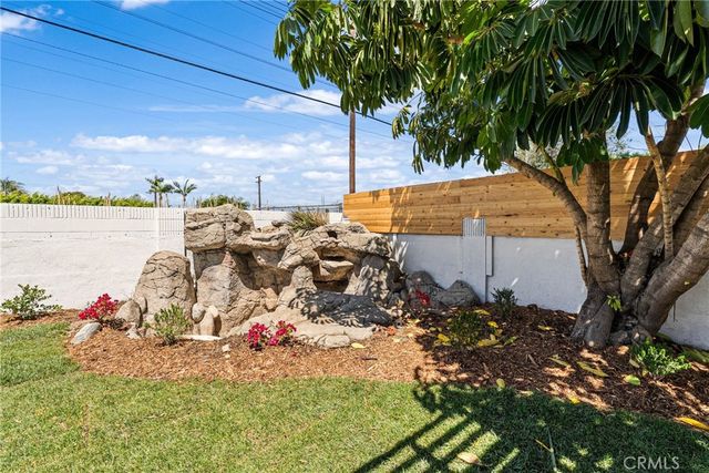 10321 Kamuela, Huntington Beach, CA 92646