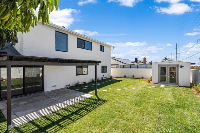 10321 Kamuela, Huntington Beach, CA 92646