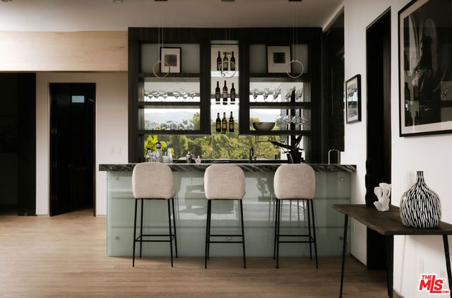 701 Rochedale Way, Los Angeles, CA 90049