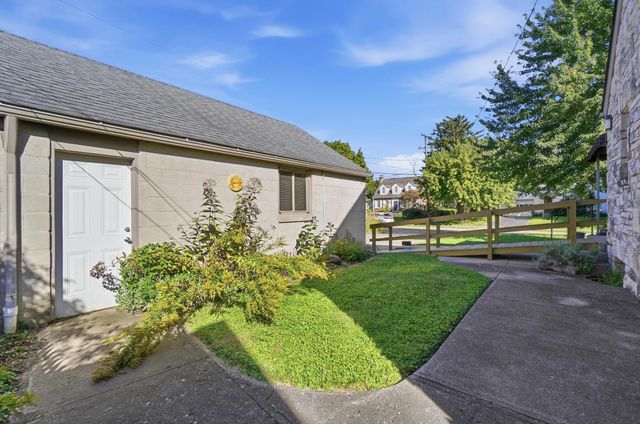 559 Enfield Road, Columbus, OH 43209