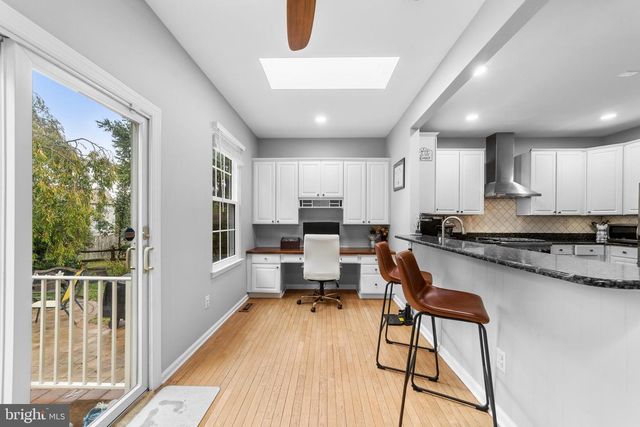 24 STONEHEDGE DR, East Windsor, NJ 08520