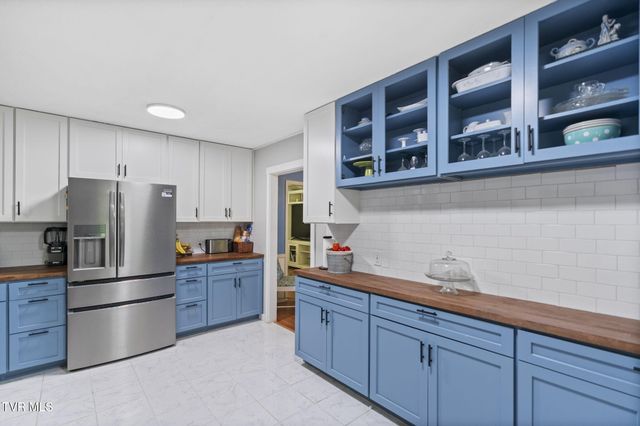 1700 Brentwood Drive, Greeneville, TN 37743