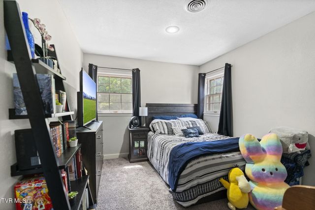 1700 Brentwood Drive, Greeneville, TN 37743