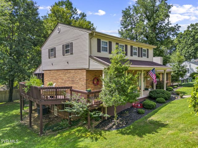 1700 Brentwood Drive, Greeneville, TN 37743