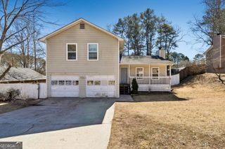 570 Wayside Drive, Lawrenceville, GA 30046