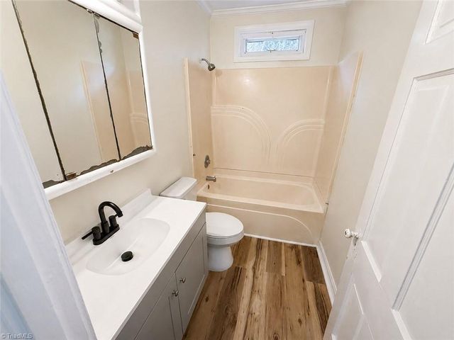 1208 W Vandalia Road, Greensboro, NC 27406