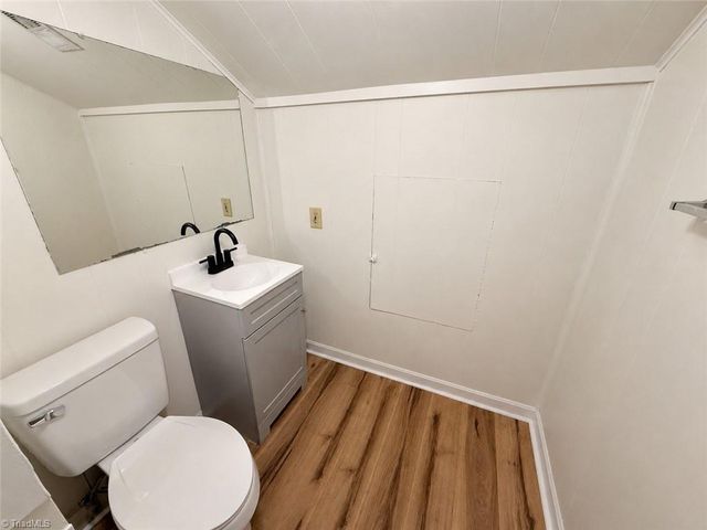 1208 W Vandalia Road, Greensboro, NC 27406