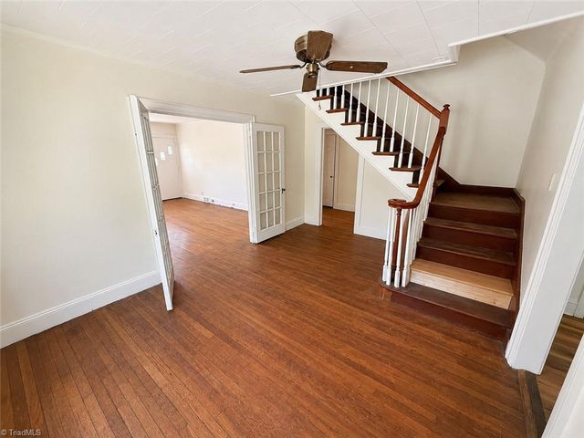 1208 W Vandalia Road, Greensboro, NC 27406