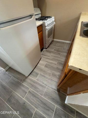 1924 ESTRADA Drive, El Paso, TX 79936