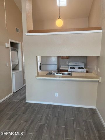 1924 ESTRADA Drive, El Paso, TX 79936
