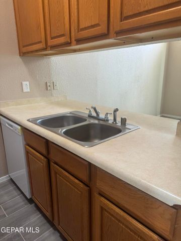 1924 ESTRADA Drive, El Paso, TX 79936