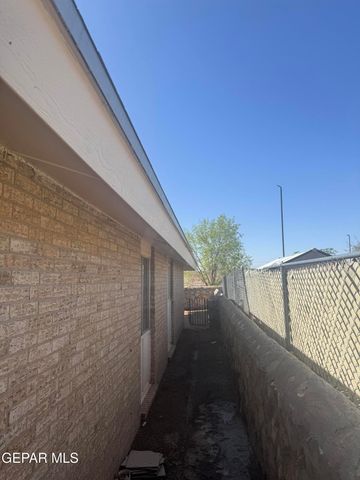 1924 ESTRADA Drive, El Paso, TX 79936