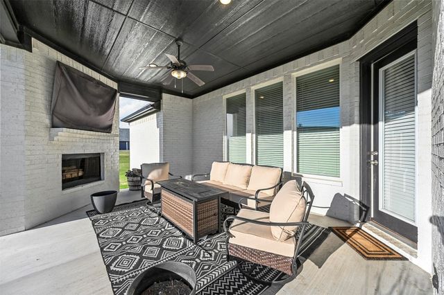 129 Southern Court, Springtown, TX 76082