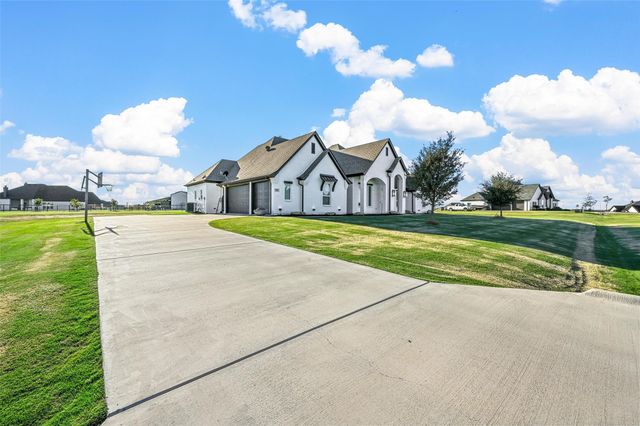 129 Southern Court, Springtown, TX 76082