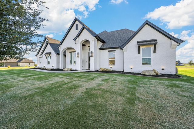 129 Southern Court, Springtown, TX 76082