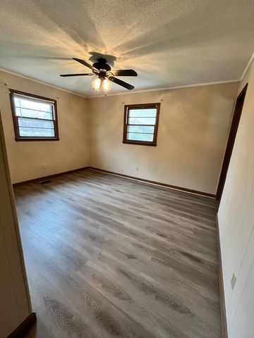 1766 Turkey Creek Loop, Tullahoma, TN 37388