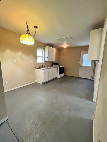 1766 Turkey Creek Loop, Tullahoma, TN 37388