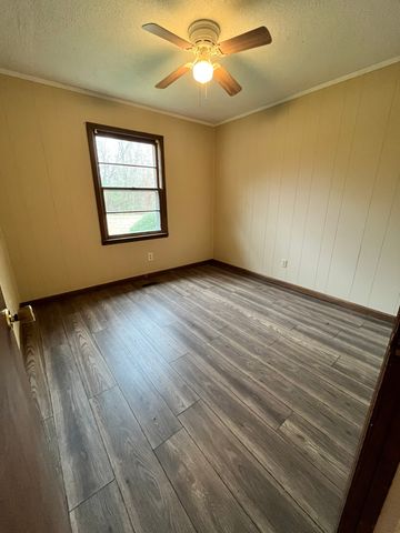 1766 Turkey Creek Loop, Tullahoma, TN 37388