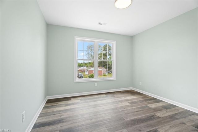 2915 Berkley AVE, Chesapeake, VA 23325