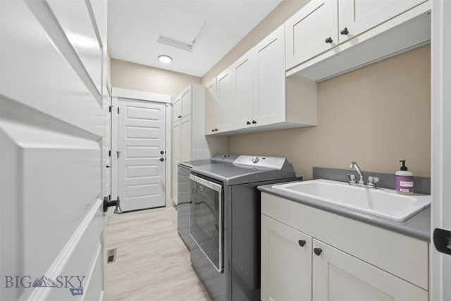 127 Nellie Court, Manhattan, MT 59741