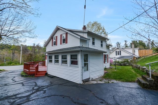 727 Pleasant St, Paxton, MA 01612
