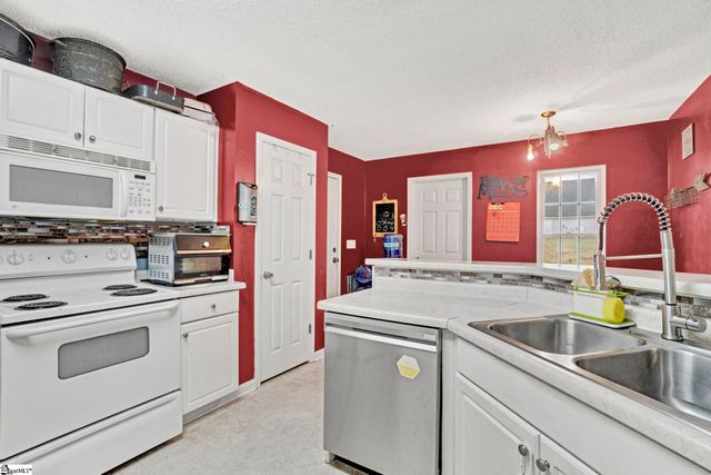 133 Hurst Avenue, Anderson, SC 29625