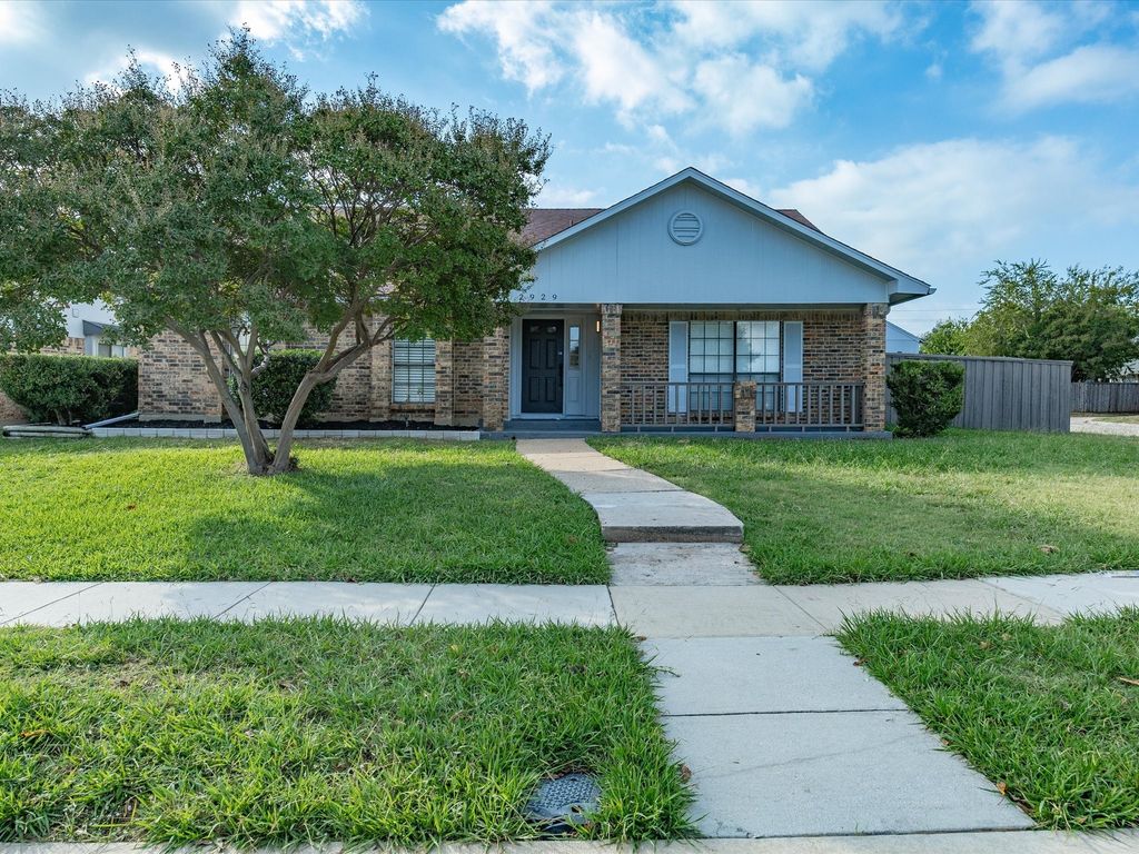 2929 Hamlett Lane, Flower Mound, TX 75028