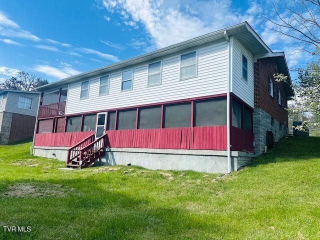 105 Western Hills Avenue, Coeburn, VA 24230