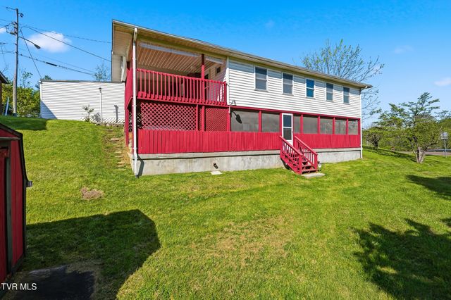 105 Western Hills Avenue, Coeburn, VA 24230