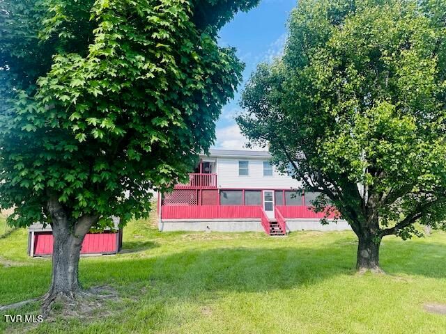 105 Western Hills Avenue, Coeburn, VA 24230