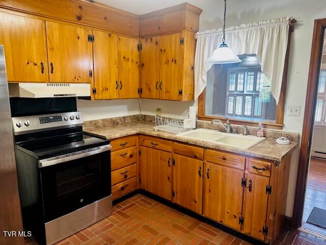 105 Western Hills Avenue, Coeburn, VA 24230