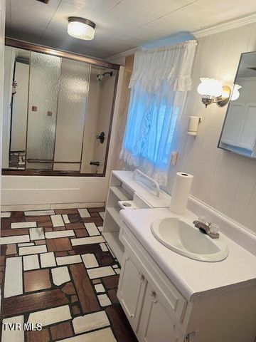 105 Western Hills Avenue, Coeburn, VA 24230