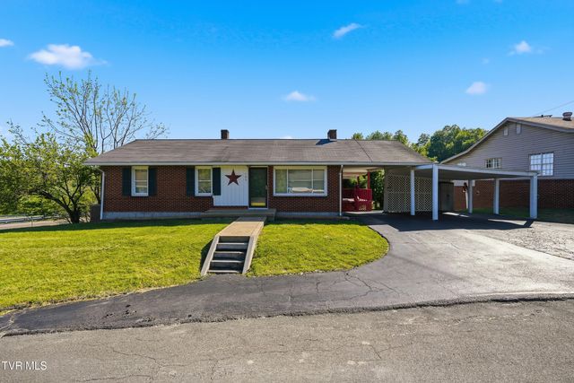 105 Western Hills Avenue, Coeburn, VA 24230