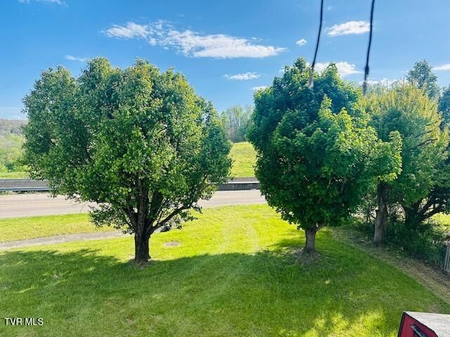 105 Western Hills Avenue, Coeburn, VA 24230