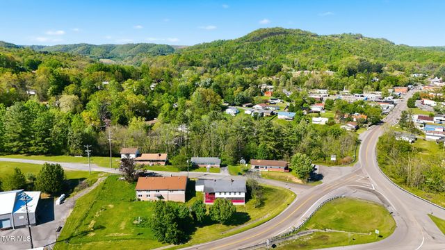 105 Western Hills Avenue, Coeburn, VA 24230