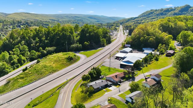 105 Western Hills Avenue, Coeburn, VA 24230