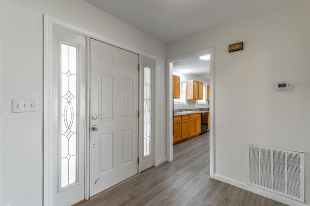 568 Poplar Street, Trenton, GA 30752