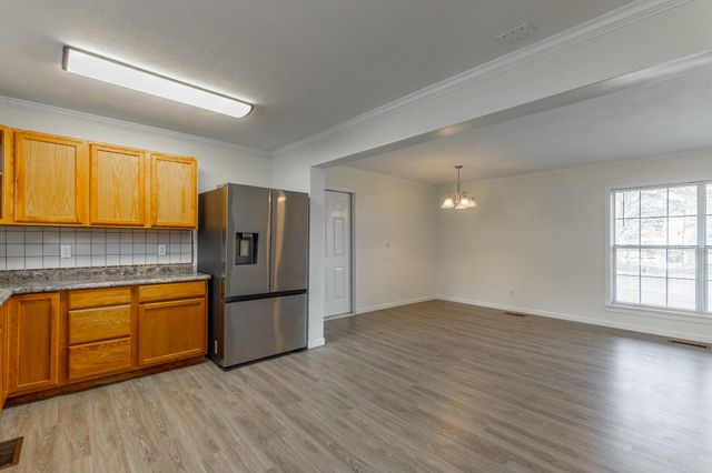 568 Poplar Street, Trenton, GA 30752