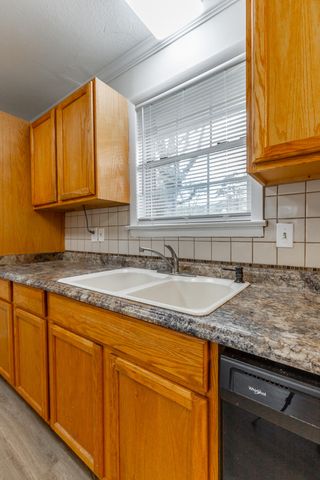 568 Poplar Street, Trenton, GA 30752