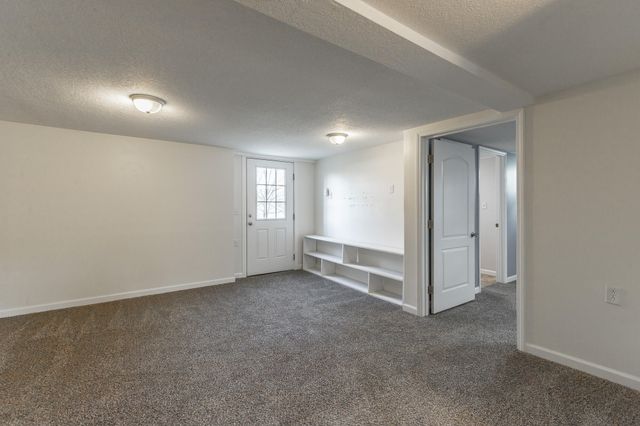 568 Poplar Street, Trenton, GA 30752