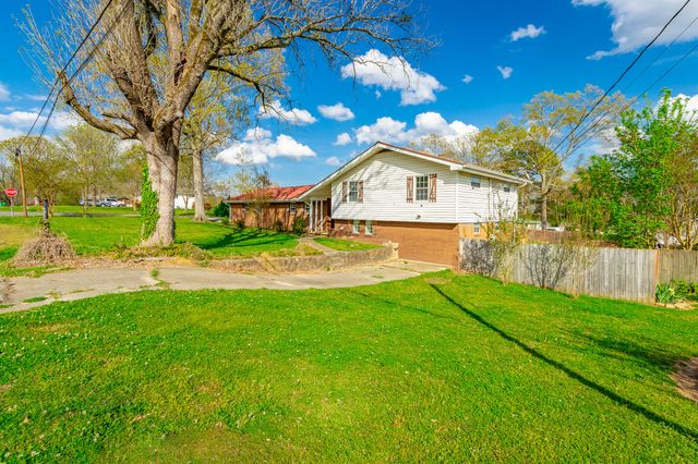 568 Poplar Street, Trenton, GA 30752