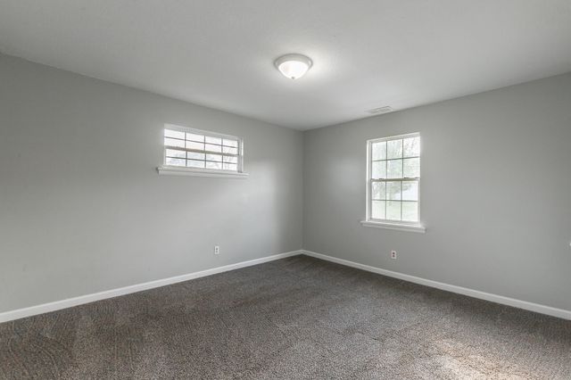 568 Poplar Street, Trenton, GA 30752