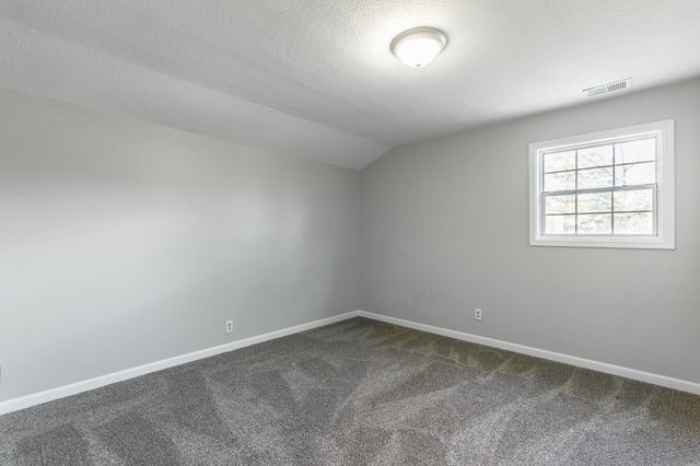 568 Poplar Street, Trenton, GA 30752