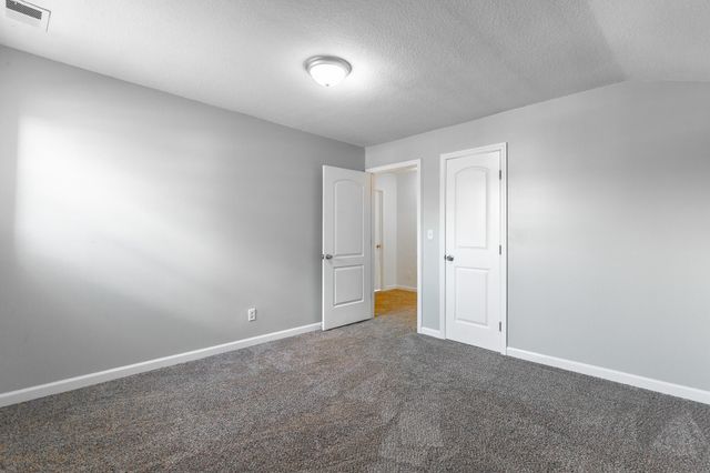 568 Poplar Street, Trenton, GA 30752
