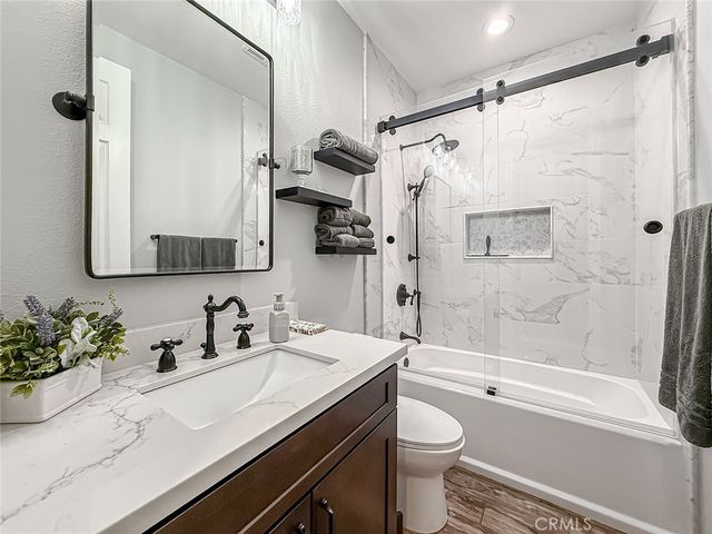 5257 Huckleberry Oak, Simi Valley, CA 93063