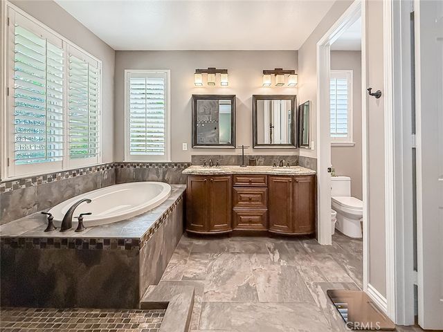 5257 Huckleberry Oak, Simi Valley, CA 93063